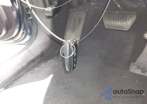 2015 Hyundai Genesis 3.8 from USA, damaged, VIN KMHGN4JE5FU081009